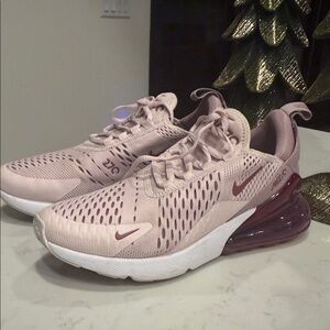 Nike Women's Air Max 270 in Light Pink and Maroon